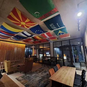 https://karvi-hostel-suites.batumihotels.net