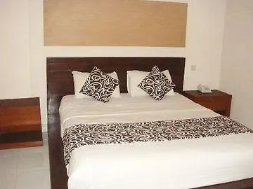 Bakung Sari Resort Kuta Lombok 3*,